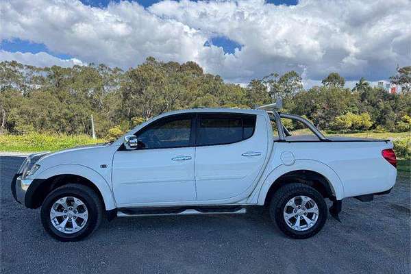 2013 Mitsubishi Triton GLX-R MN 4X4