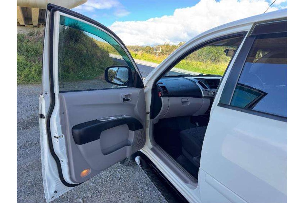 2013 Mitsubishi Triton GLX-R MN 4X4