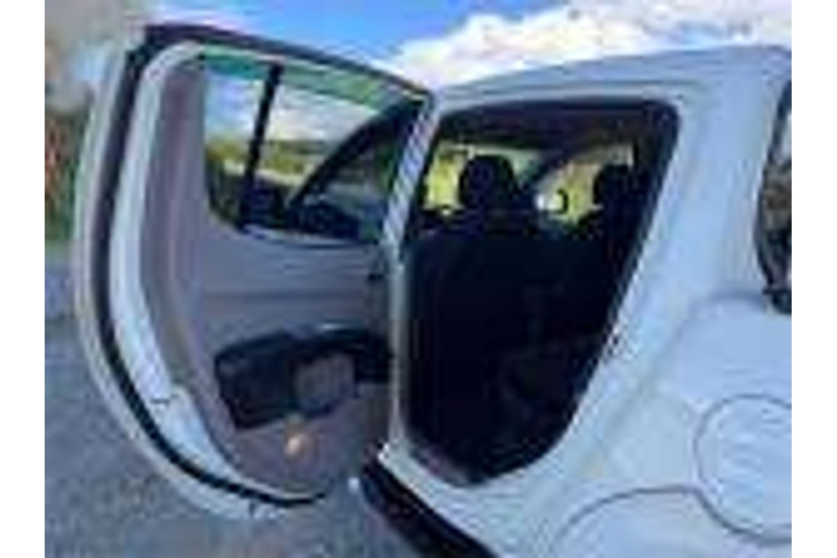 2013 Mitsubishi Triton GLX-R MN 4X4