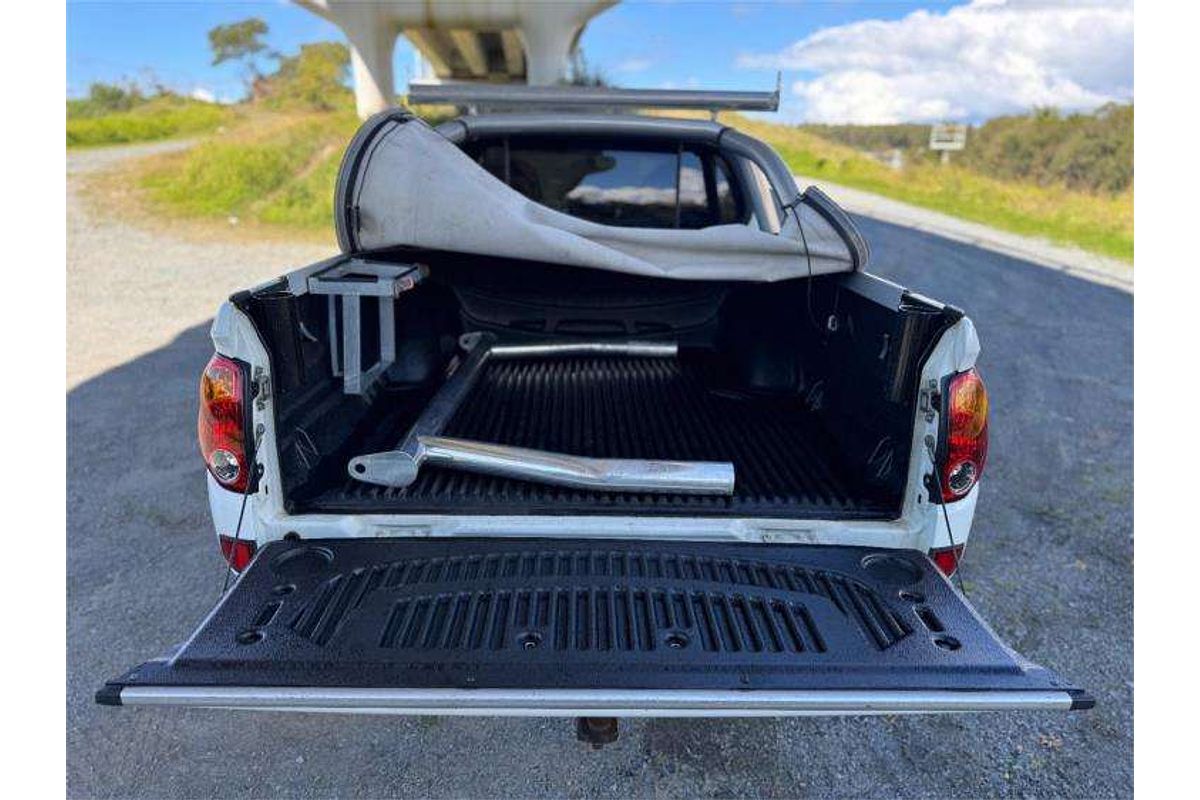 2013 Mitsubishi Triton GLX-R MN 4X4