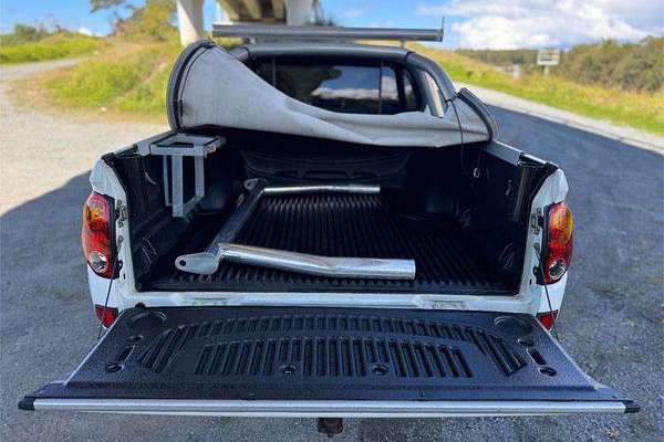 2013 Mitsubishi Triton GLX-R MN 4X4