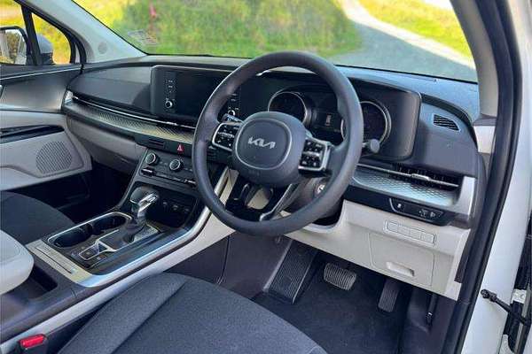 2023 Kia Carnival S KA4