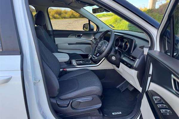 2023 Kia Carnival S KA4