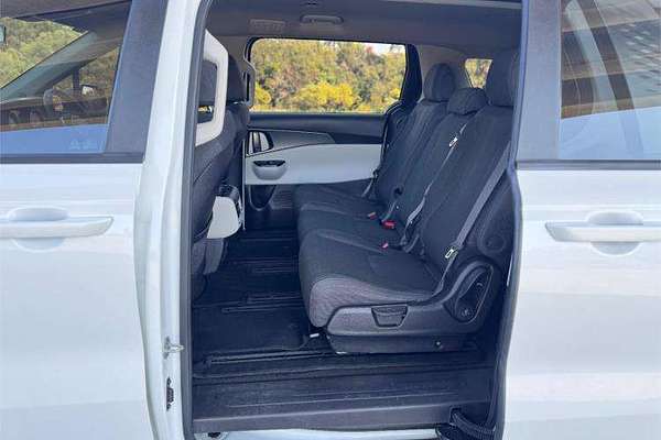 2023 Kia Carnival S KA4