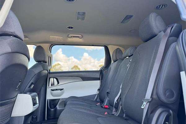 2023 Kia Carnival S KA4