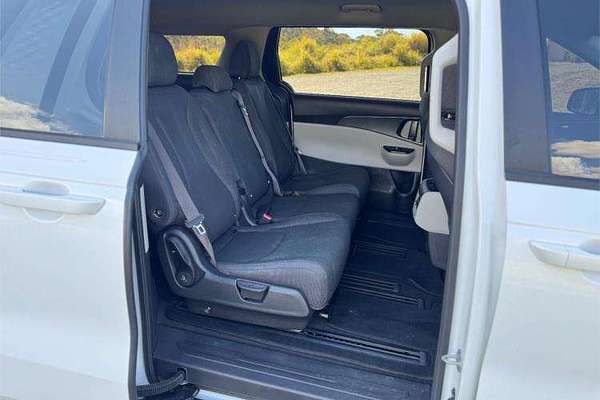 2023 Kia Carnival S KA4