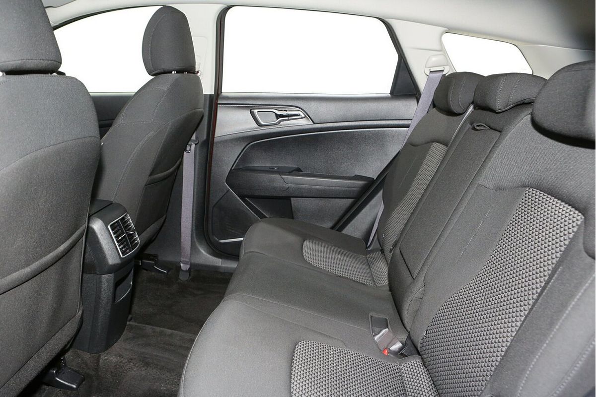 2024 Kia Sportage S NQ5