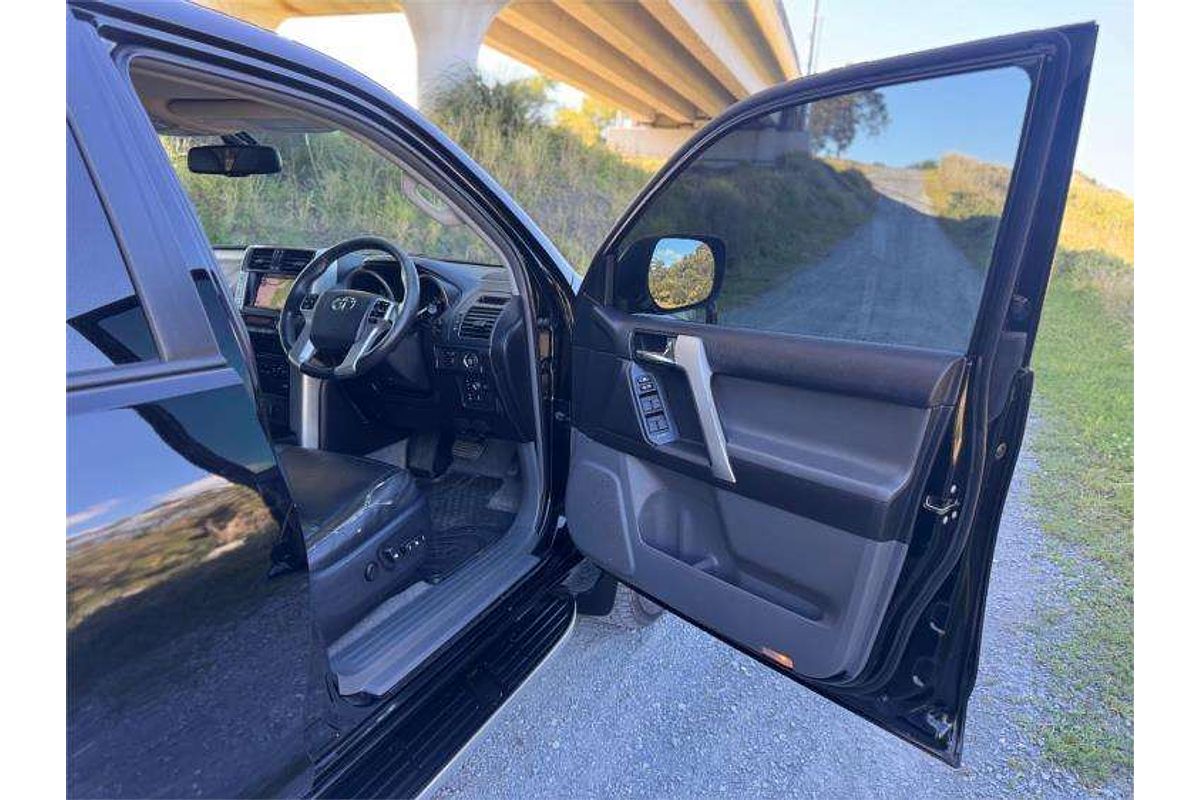 2011 Toyota Landcruiser VX VDJ200R