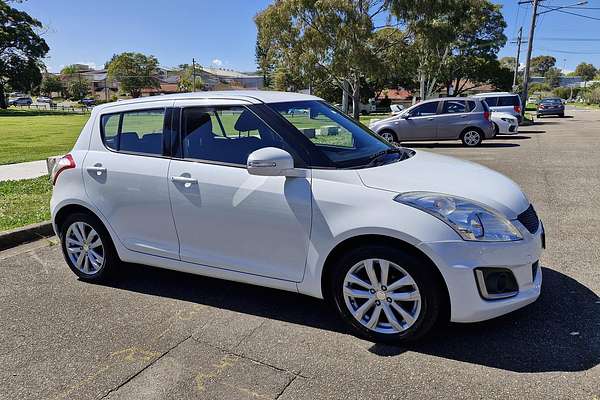 2016 Suzuki Swift GL Navigator FZ