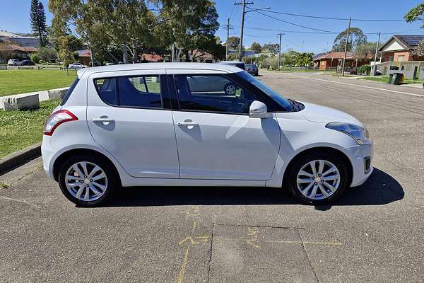 2016 Suzuki Swift GL Navigator FZ