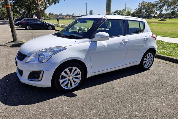 2016 Suzuki Swift GL Navigator FZ