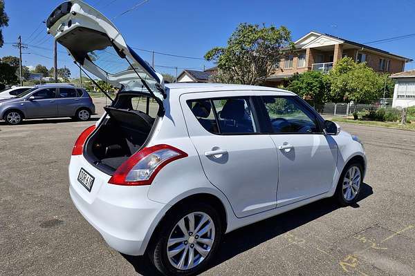 2016 Suzuki Swift GL Navigator FZ
