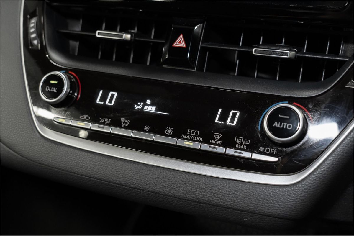 2018 Toyota Corolla Ascent Sport Hybrid ZWE211R