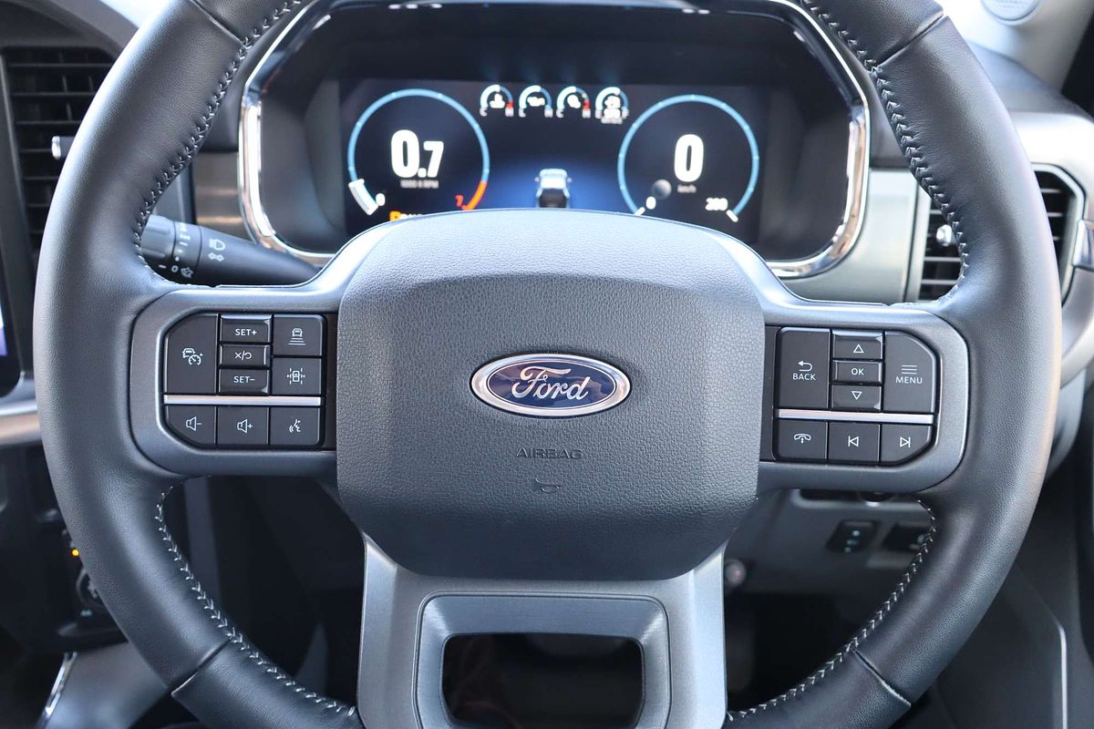 2023 Ford F-150 Lariat 4X4 LWB