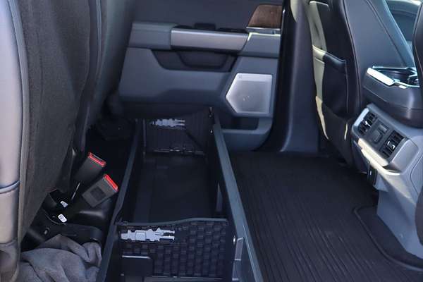 2023 Ford F-150 Lariat 4X4 LWB