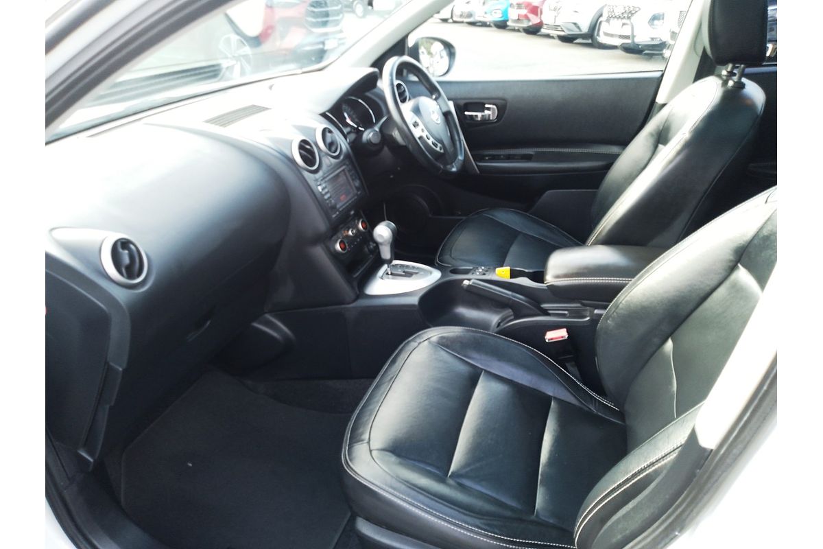 2013 Nissan Dualis Ti-L J10 Series 4