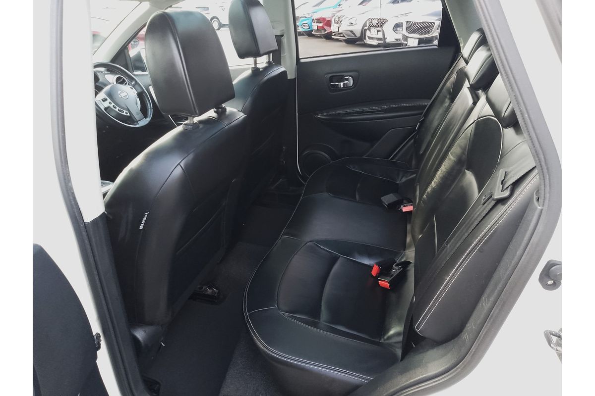 2013 Nissan Dualis Ti-L J10 Series 4