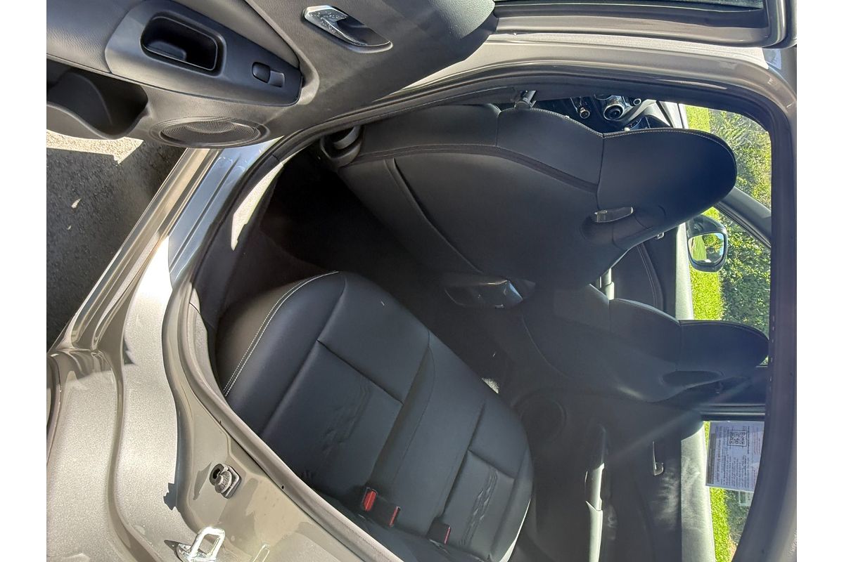 2023 Nissan JUKE ST-L F16