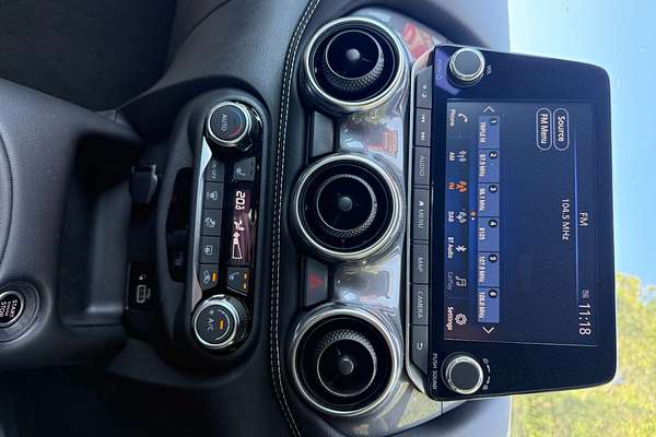 2023 Nissan JUKE ST-L F16