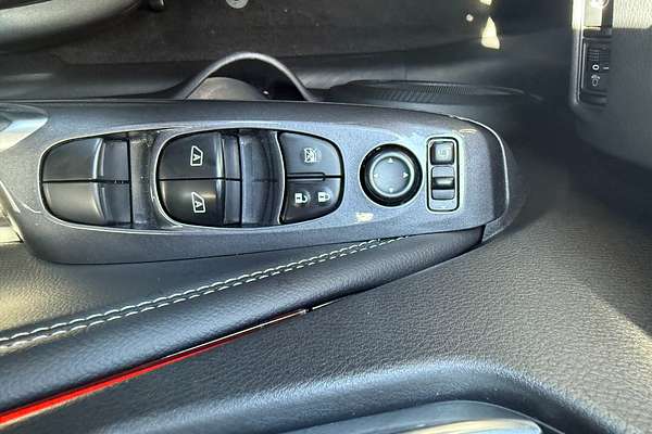 2023 Nissan JUKE ST-L F16