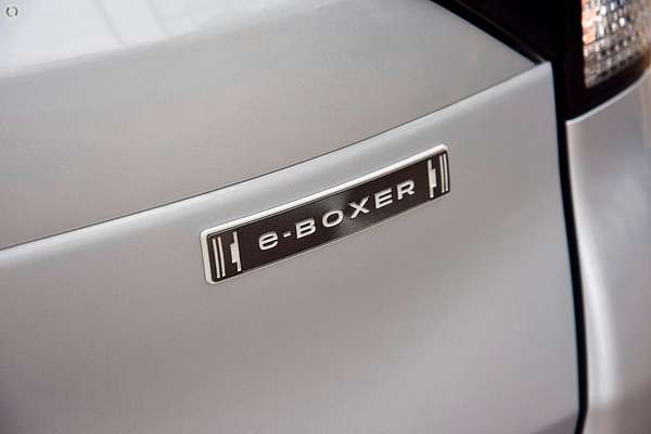 2025 Subaru Forester Hybrid Touring S6