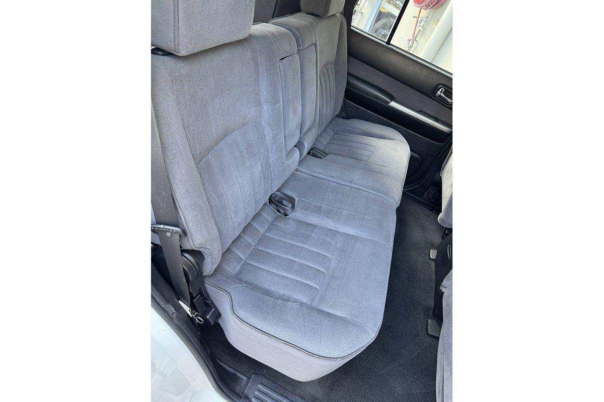 2012 Nissan Patrol ST GU 8