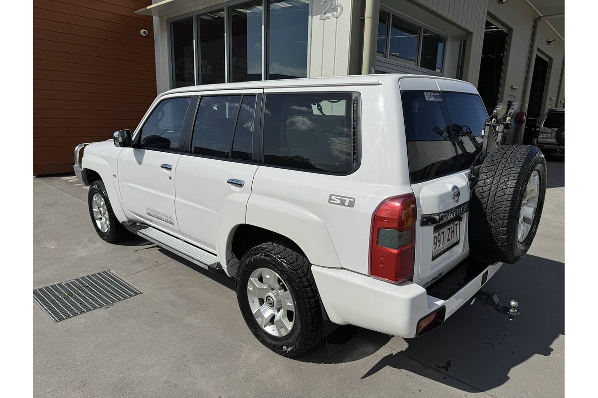 2012 Nissan Patrol ST GU 8