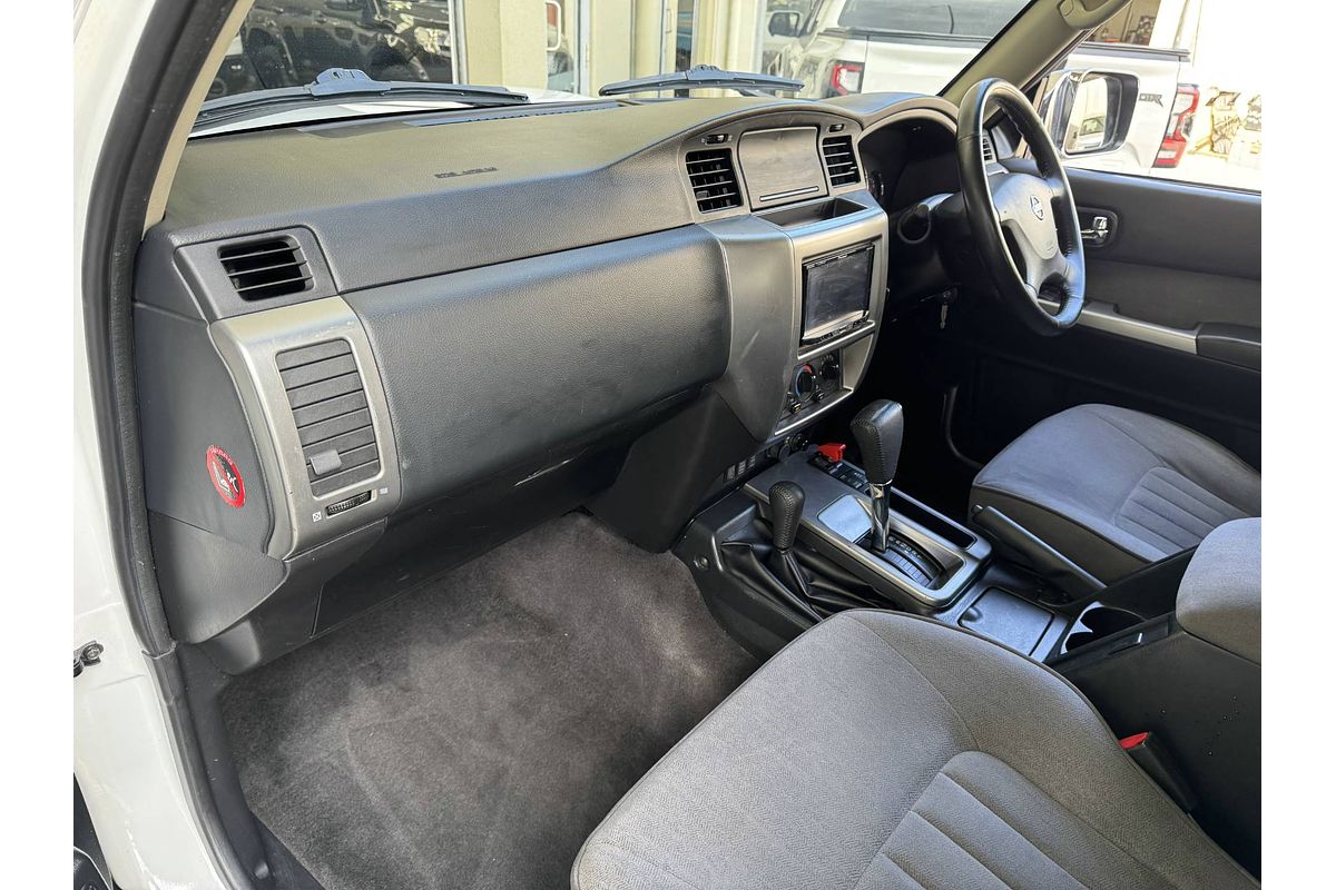 2012 Nissan Patrol ST GU 8