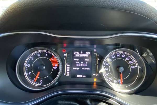 2019 Jeep Cherokee Night Eagle KL