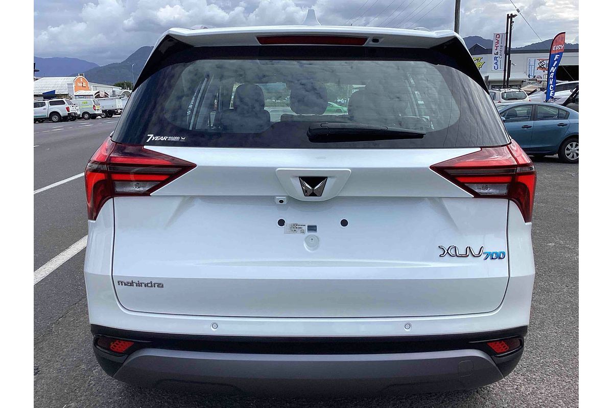 2025 Mahindra XUV700 AX7L