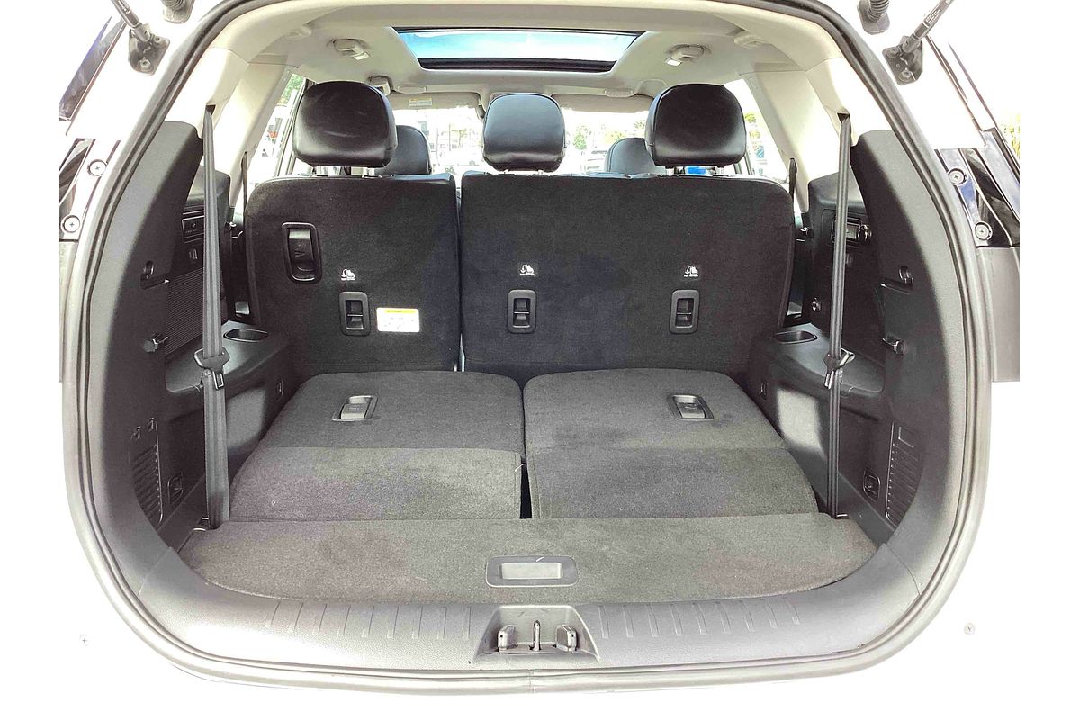 2025 Mahindra XUV700 AX7L