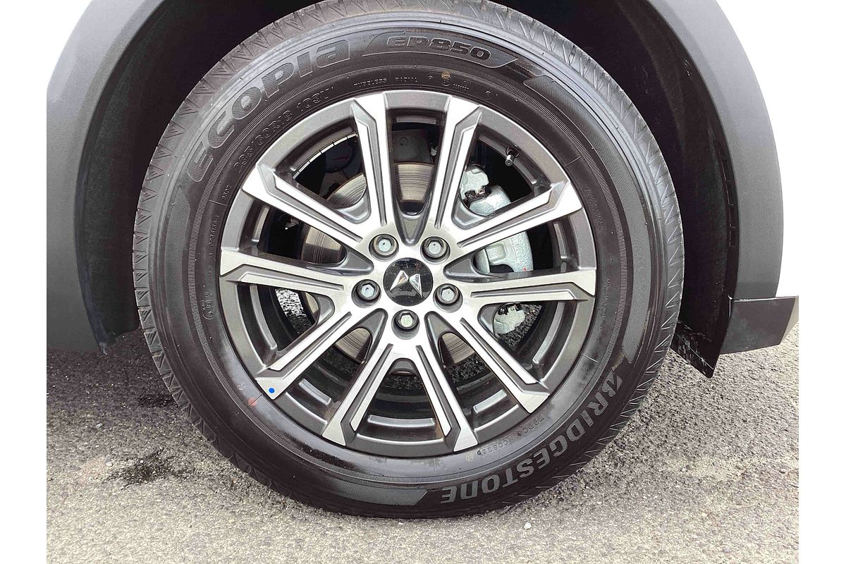 2025 Mahindra XUV700 AX7L