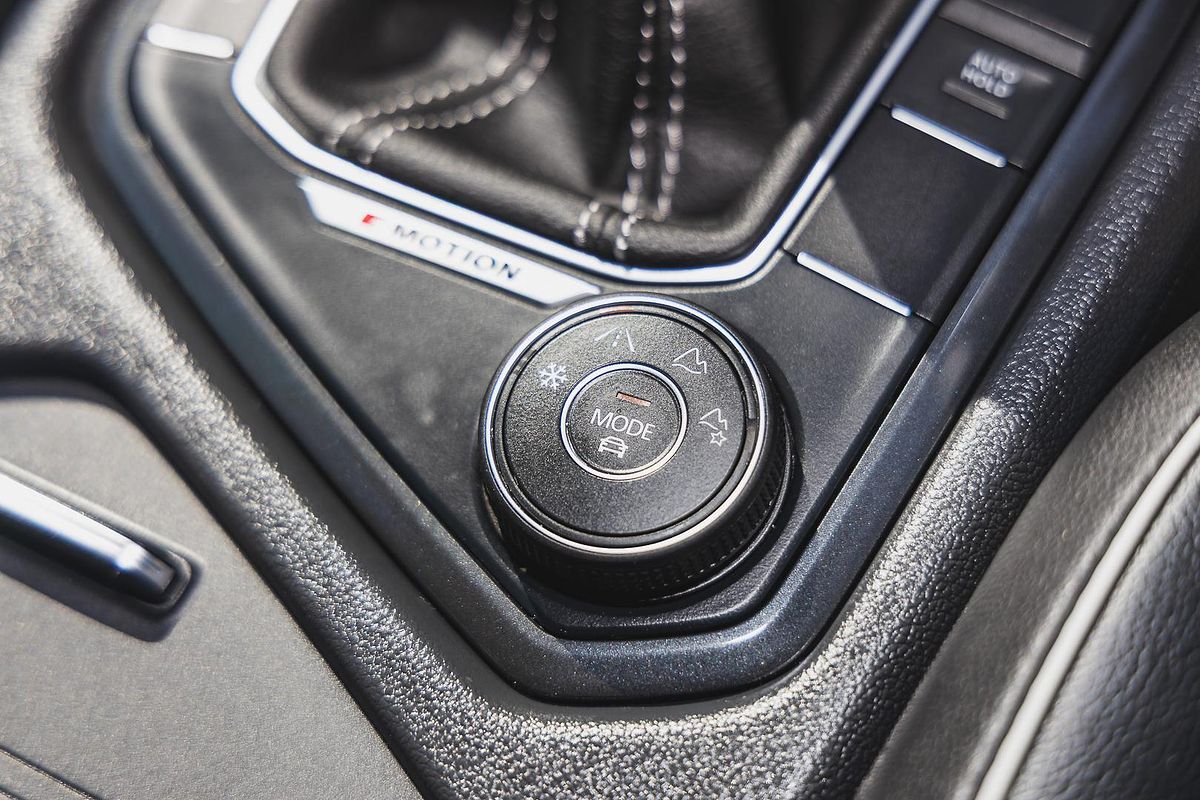 2023 Volkswagen Tiguan 162TSI R-Line 5N