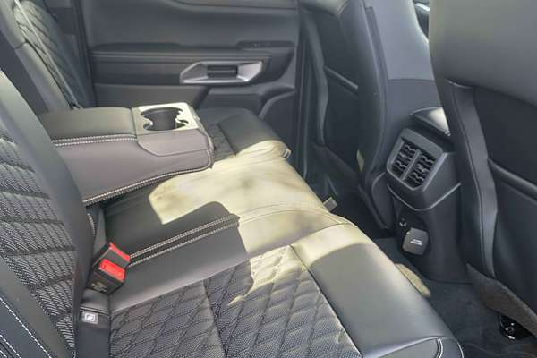 2025 Ford Ranger Platinum 4X4 3.0L