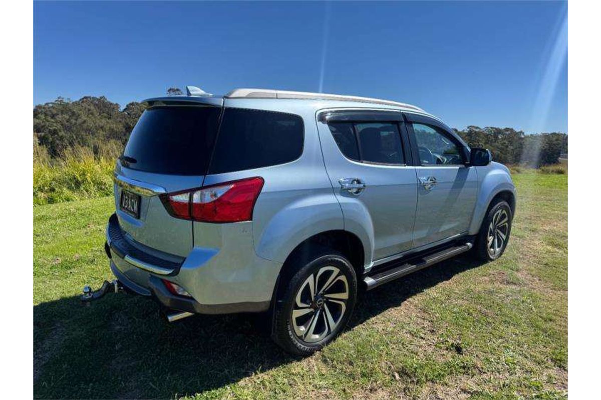 2016 Isuzu MU-X LS-T
