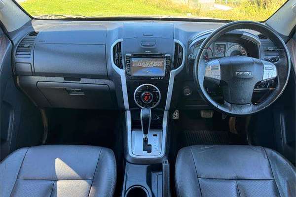 2016 Isuzu MU-X LS-T