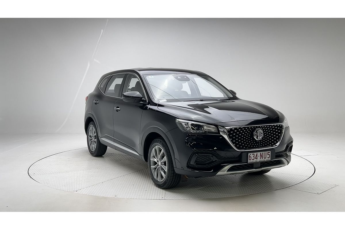 2022 MG HS Core SAS23