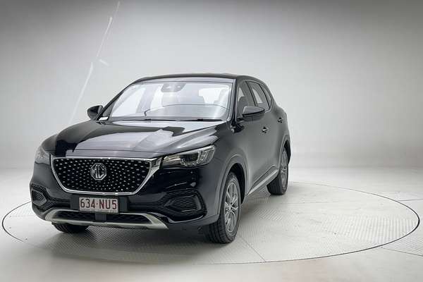 2022 MG HS Core SAS23