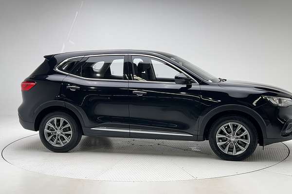 2022 MG HS Core SAS23