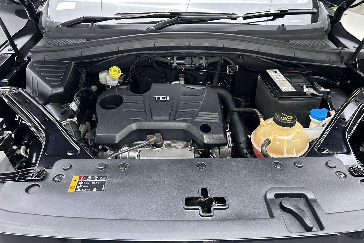 2022 MG HS Core SAS23