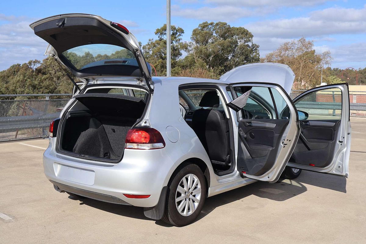 2011 Volkswagen Golf 77 TDI BLUEMOTION 1K MY11