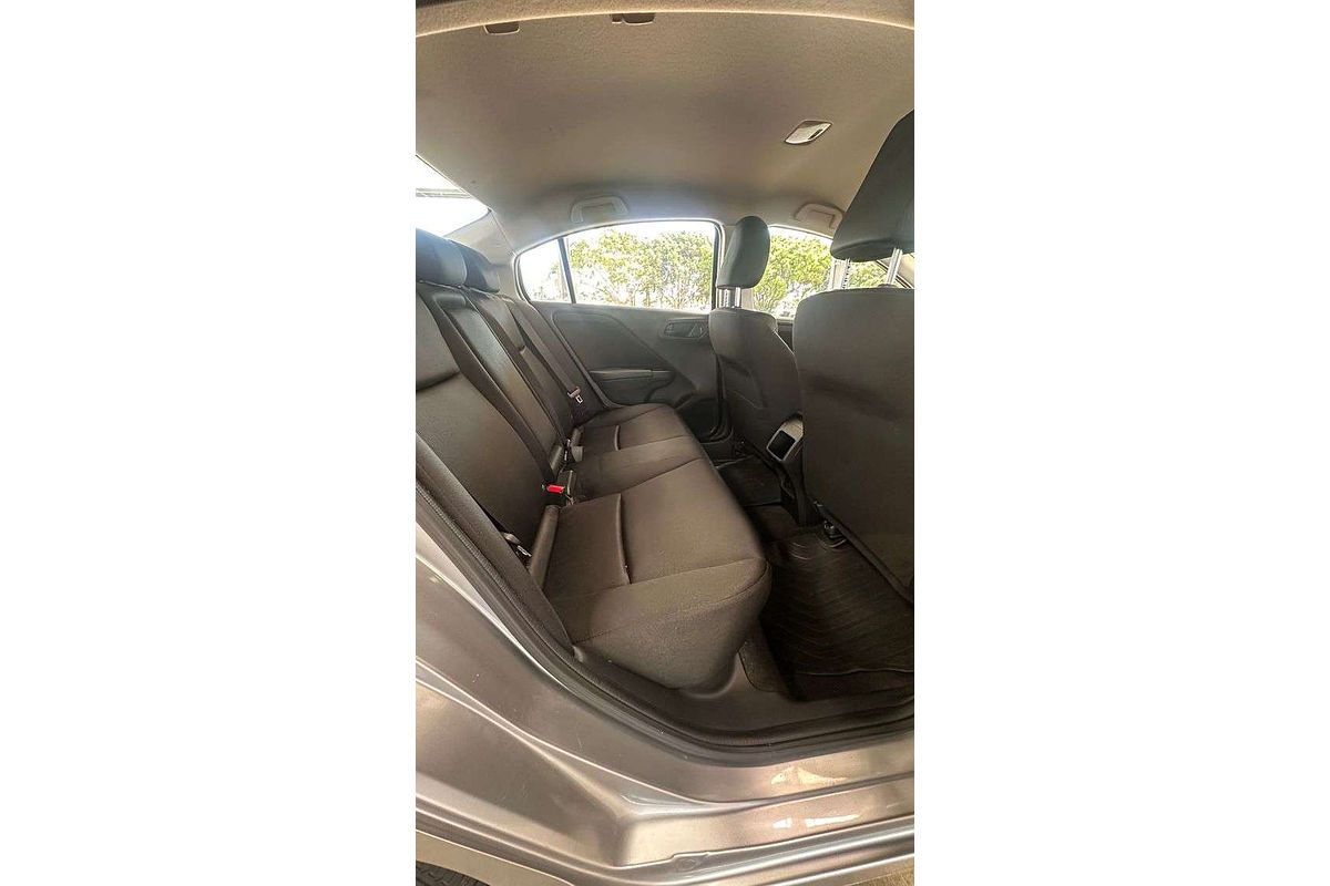 2015 Honda City VTi GM