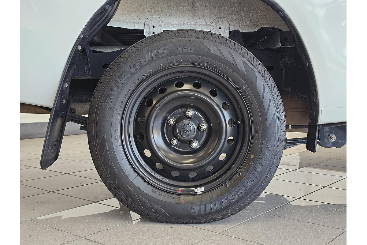 2017 Toyota Hilux Workmate TGN121R Rear Wheel Drive