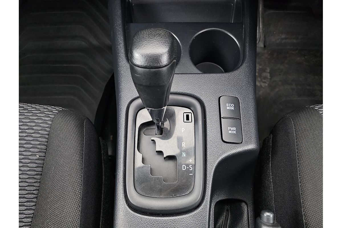 2017 Toyota Hilux Workmate TGN121R Rear Wheel Drive