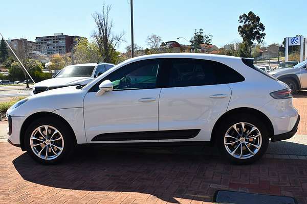 2022 Porsche Macan 95B