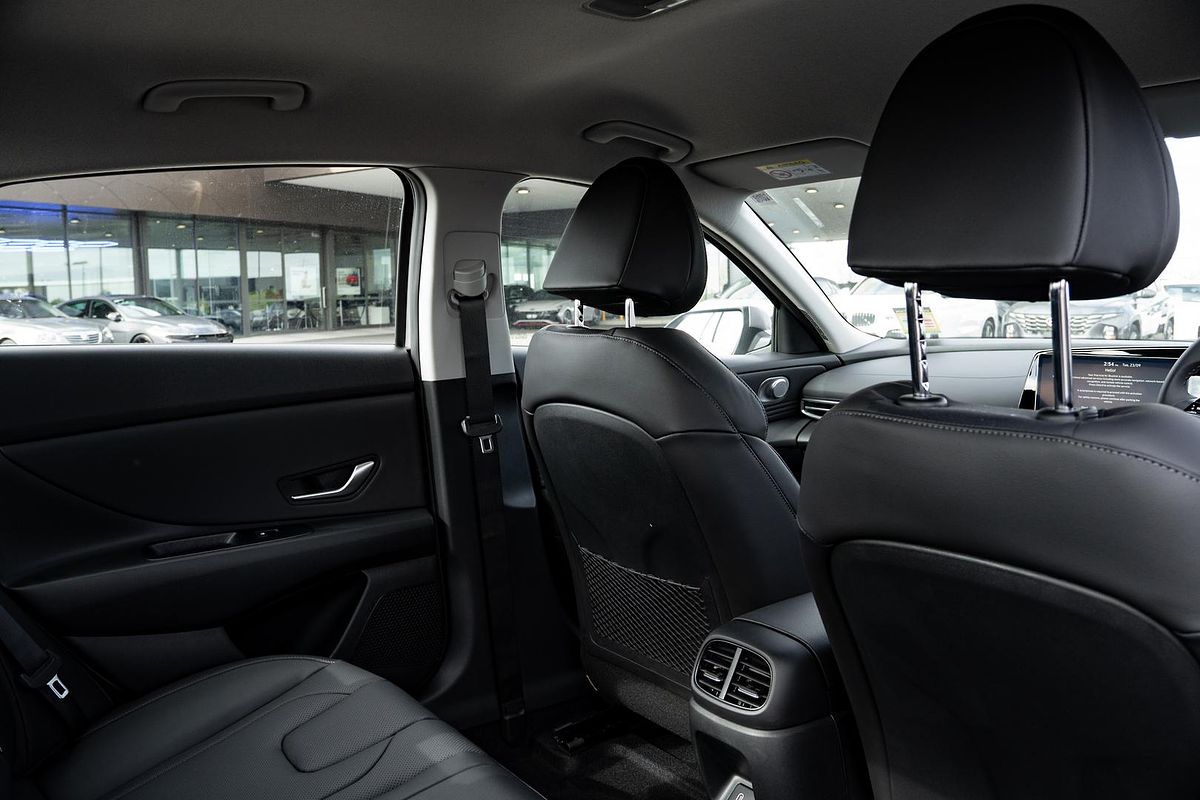 2025 Hyundai i30 Elite Hybrid CN7.V2