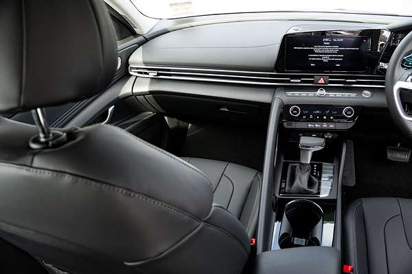 2025 Hyundai i30 Elite Hybrid CN7.V2