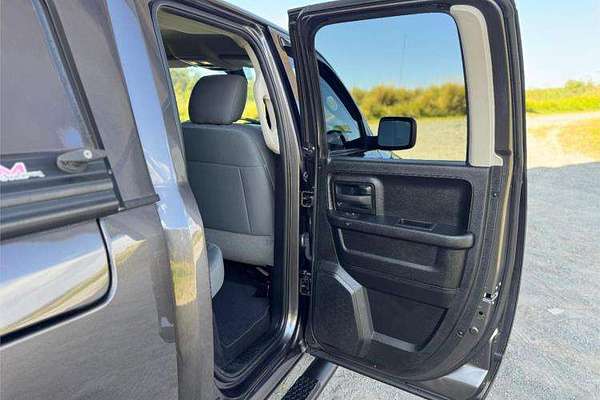 2019 RAM 1500 Express DS 4X4 SWB