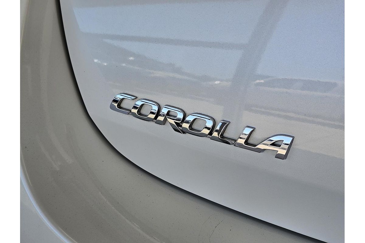 2015 Toyota Corolla SX ZRE182R