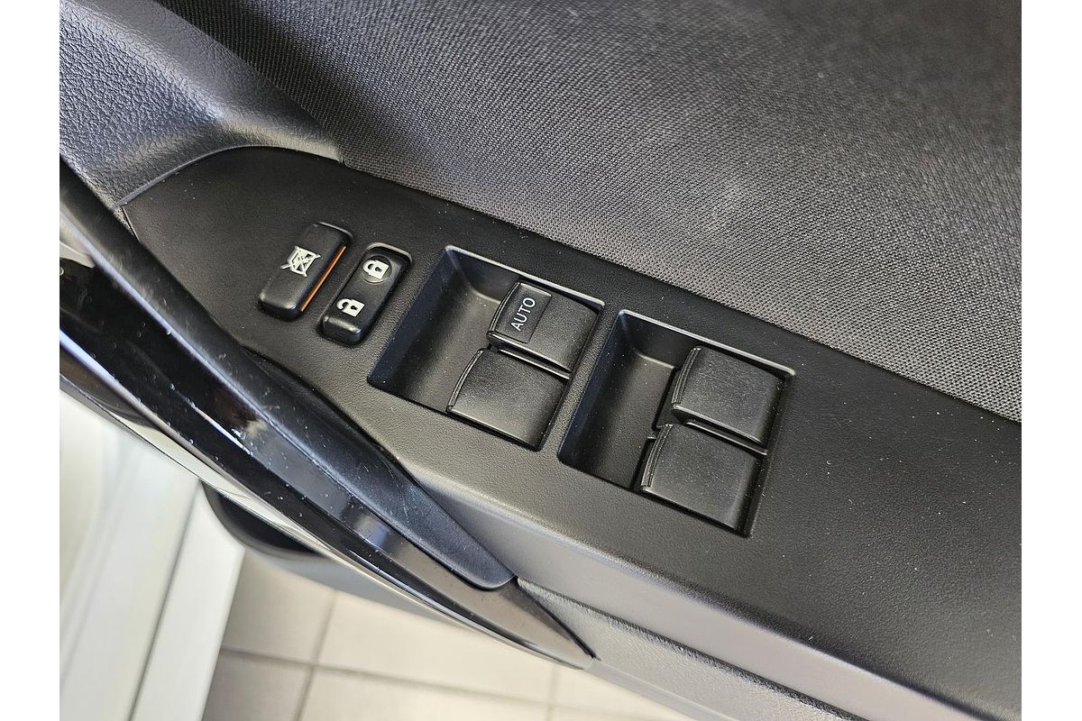 2015 Toyota Corolla SX ZRE182R